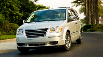 Chrysler-Town-and-Country-web