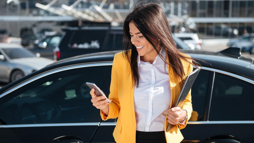 woman on phone shutterstock_612805496_1