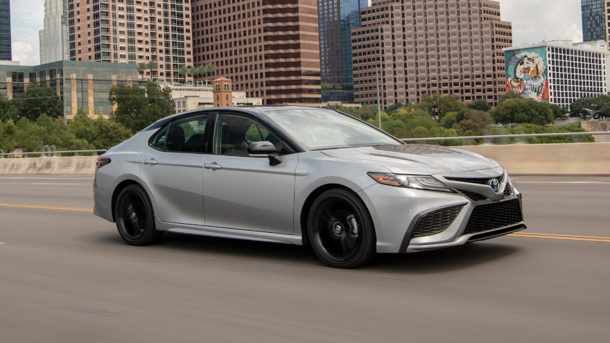 2021_Camry_XSE_Hybrid for web