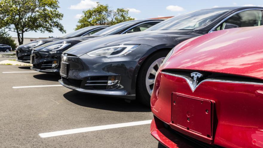 Tesla shutterstock_656809888_0